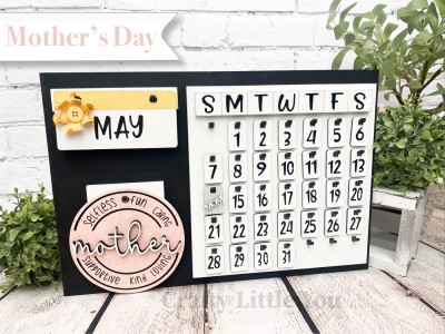 Unfinished kit measures apx. 6" on the circle, and includes wooden MDF:
* 1 hanging circle
* 1 cursive "mother" wood word overlay
* 1 calendar date tag with "MOM" wood word overlay
* Black vinyl