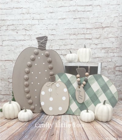 HUGE PORCH PUMPKINS
(HA990)
Unfinished kit measures
16x11”
15x10”
8x6”
and includes
•3 pumpkins
1/4” thick wooden MDF

(The back side of these have grooves cut into them and you can make them double sided for fall)
$18

*These do not stand on their own, they lean.