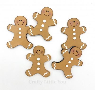 Unfinished kit measures apx. 3.75" and includes wooden MDF: 
* 5 gingerbread men
* Face and white squiggle vinyl
