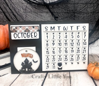 Unfinished kit measures apx. 5" and includes wooden MDF:
*1 hanging circle
*1 spooky house wood overlay
*1 “Haunted” wood overlay word
*2 bat wood overlays
*1 hanging calendar tag
