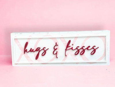 Unfinished kit measures apx. 18"x6" and includes wooden MDF:
*1 main piece board
*1 frame overlay
*1 set of “hugs & kisses” wood word overlays
*Vinyl XOXO stencil