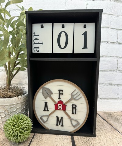 Unfinished kit measures apx. 6" tall and includes wooden MDF: 
*1 circle main piece
*1 circle frame overlay
*1 base
*1 set of “FARM” wood letters
*1 shovel and pitchfork
*1 barn with door overlay