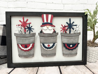 Unfinished kit includes wooden MDF:
*1 Uncle Sam
*1 hat brim
*1 nose
*2 mustache pieces
*1 beard
*6 fireworks
*6 firework sticks
*3 buntings with middle stripe overlays
*3 stars
*3 Velcro dots