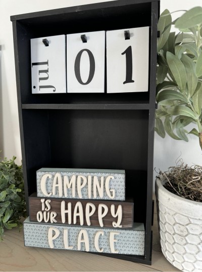 Unfinished kit measures apx. 7"x4.5" and includes wooden MDF:
*3 stacking wood blocks
*1 set of “Camping Is Our Happy Place” wood letters