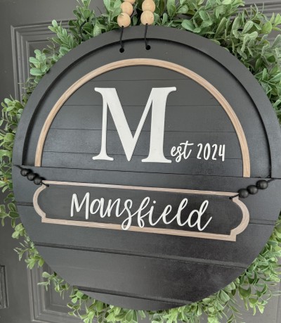 Unfinished kit is sized to fit the Front Door Circle and includes wooden MDF:
*1 engraved half circle
*1 frame for half circle
*1 personalized wooden monogram letter
*1 est. overlay with year
*1 hanging plaque
*1 personalized last name
*2 pieces Velcro

**Please include what Monogram Letter, Established Year, and Last Name you would like when ordering.