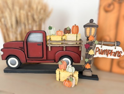 Unfinished kit measures apx. 7.25" on the lamp post and includes wooden MDF:
*8 pumpkins
*3 straw bales
*9 leaves
*1 lamp post with top overlay
*1 hanging sign
*1 “Pumpkins” wood word overlay
*1 lamp post base