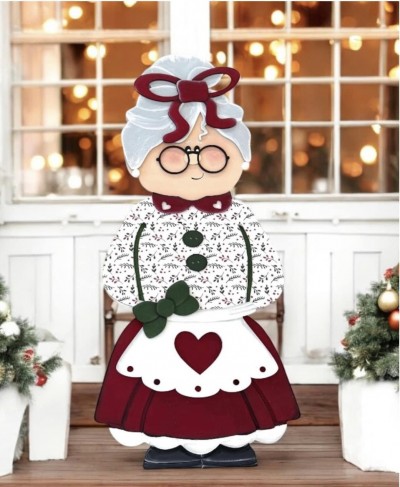 Unfinished kit measure apx. 26" and includes wooden MDF: *1 Mrs Claus Body main piece *1 Mrs Claus Skirt and shoes main piece *1 hair overlay *1 glasses and nose *1 shirt collar *1 apron *2 buttons *1 hair bow *1 apron bow